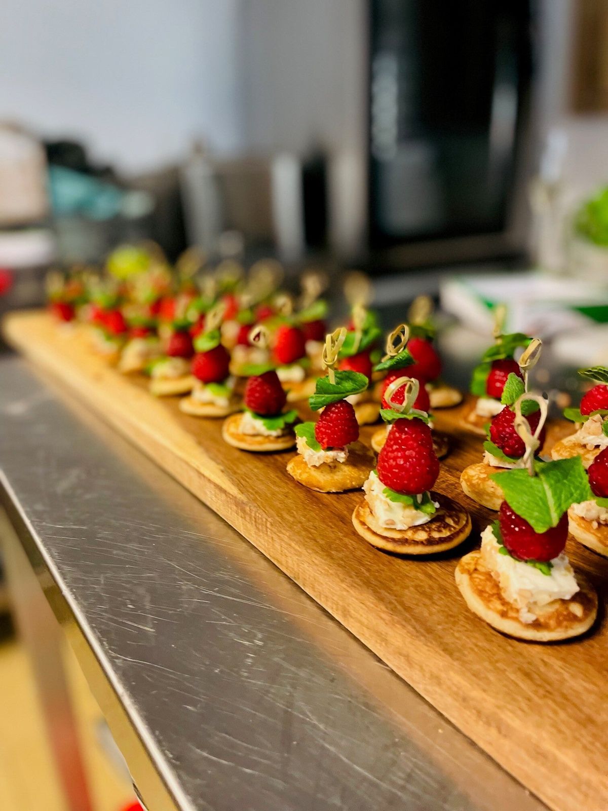 Dessert met poffertjes en frambozen